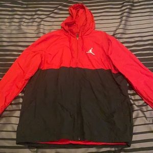 NEW JORDAN MENS WINDBREAKER SZ M